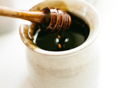 Manuka Honey: the Sweetest Winter Beauty Booster